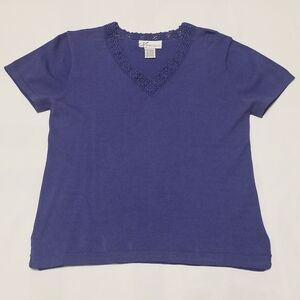 Dressbarn Lt wt. V-Neck St-Sleeve Sweater w Embroidered Trim Blue/Purple Small